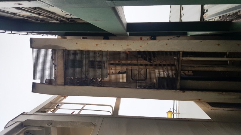 Evening heavy-lift operations